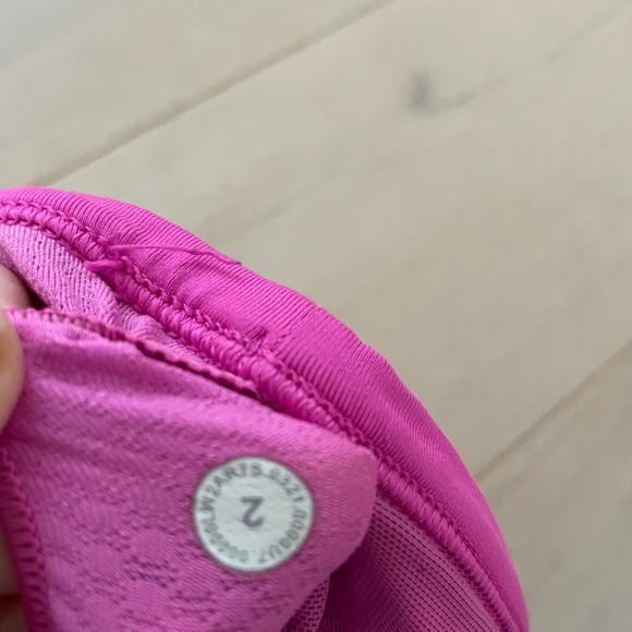 COPY - Lululemon free to be bra in pink size 2 - Picture 1 of 3